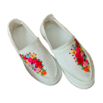 کفش گلدوزی